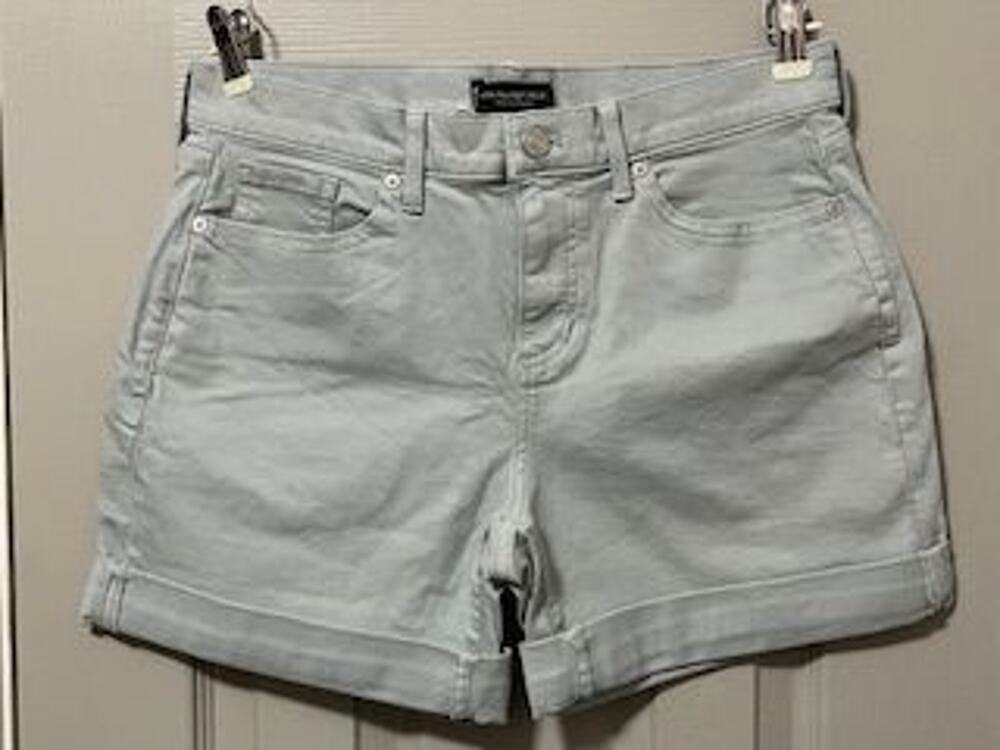 #B1046 NWT Banana Republic premium denim cotton shorts with cuffed hem size 2